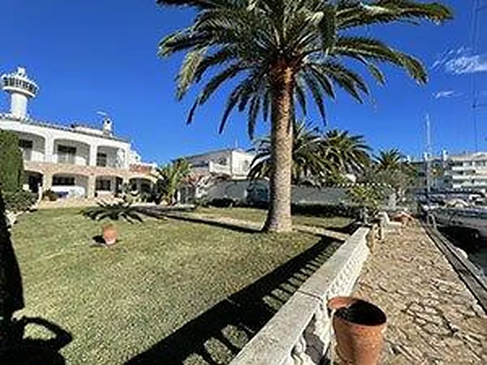 Casa en venda a Empuriabrava al sector Salins