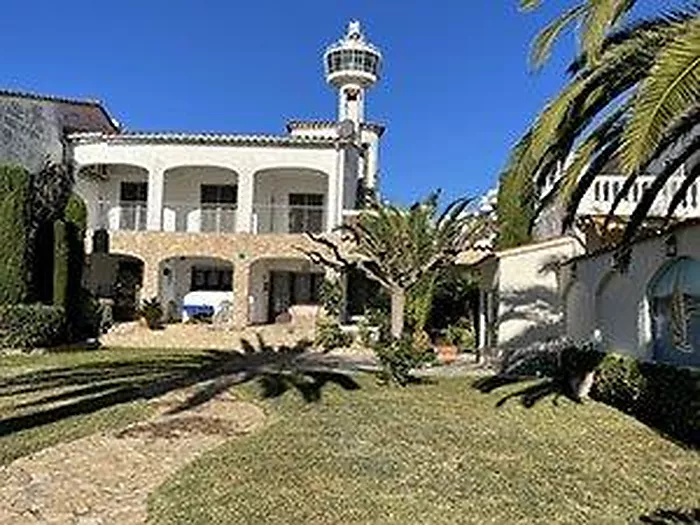 Casa en venda a Empuriabrava al sector Salins