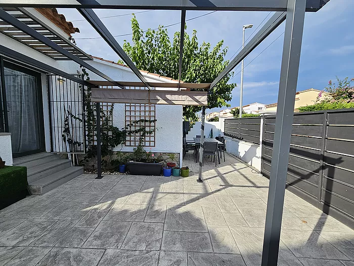 Casa a la venta en Empuriabrava