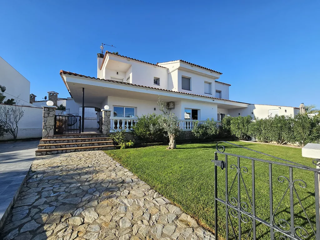 Casa en venta en Empuriabrava