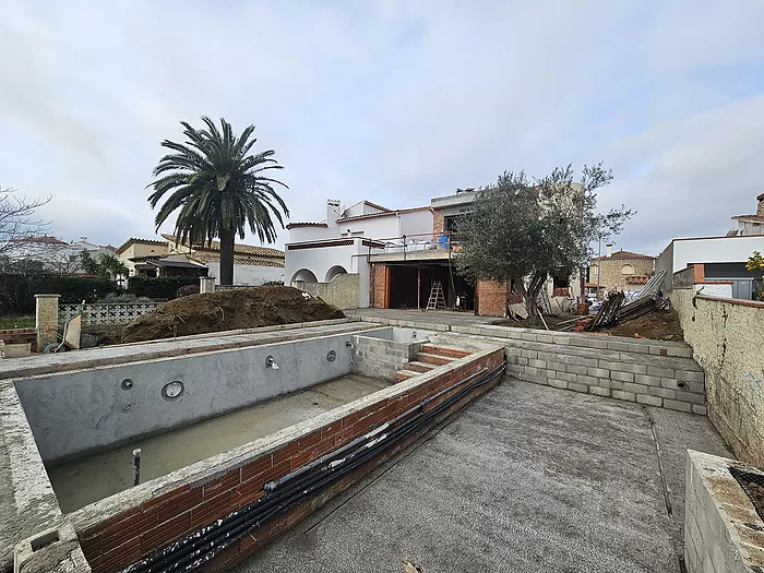 Maison à vendre à Empuriabrava avec amarre